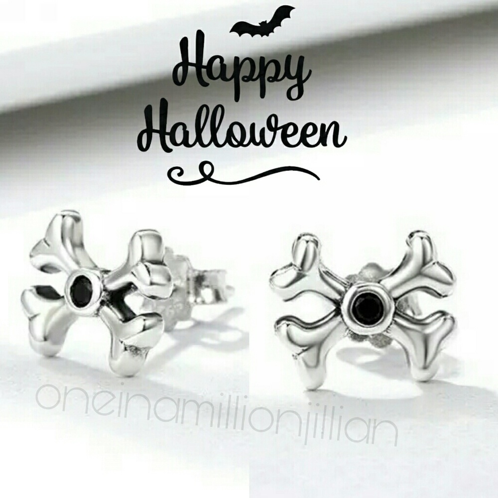 Sterling Silver CZ Goth Crossbone Earrings - Picture 5 of 5